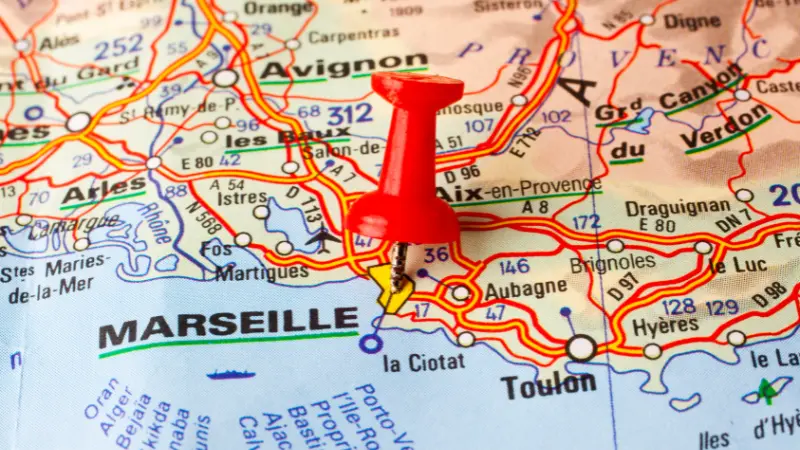 Carte qui pointe Marseille